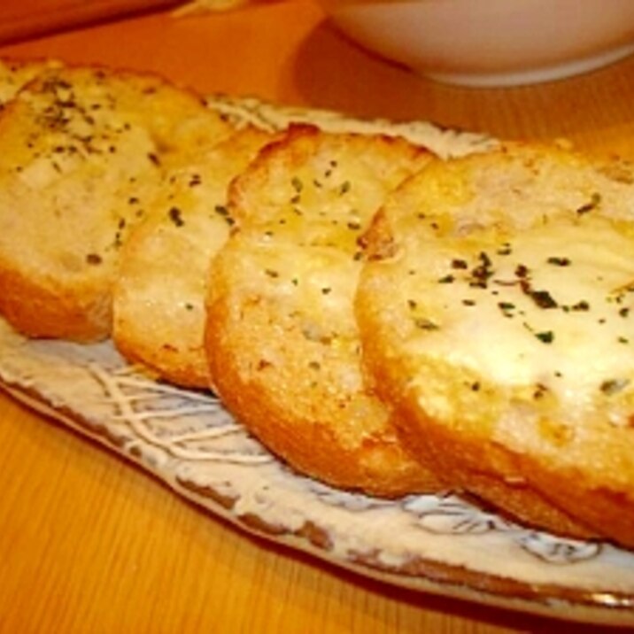 おやつにおつまみに フランスパンのチーズ焼き レシピ 作り方 By ミタ フーコ 楽天レシピ おやつにおつまみに フランスパンのチーズ焼き レシピ 作り方 By ミタ フーコ 楽天レシピ